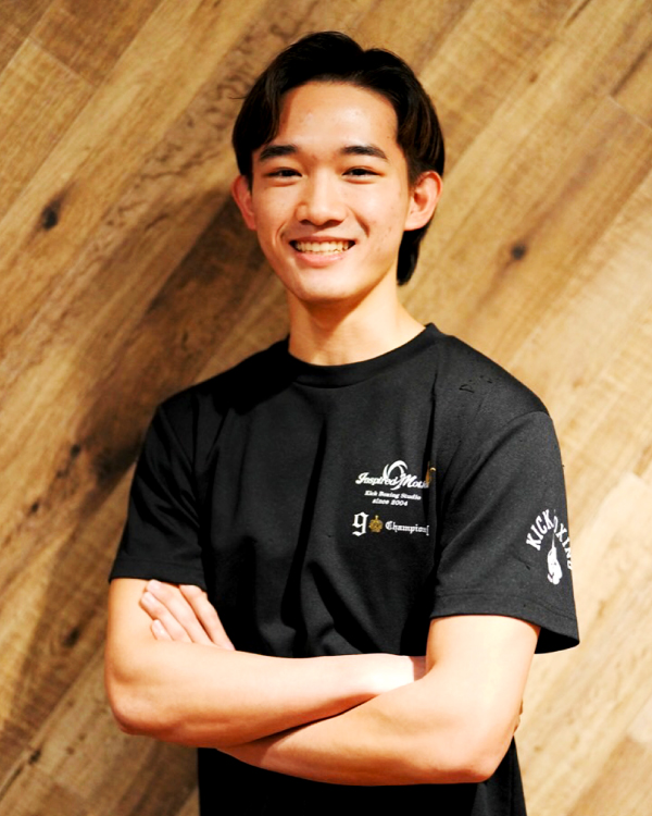 トレーナー 伊藤 颯